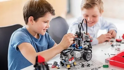Międzynarodowy Dzień LEGO – jak uczcić to święto?