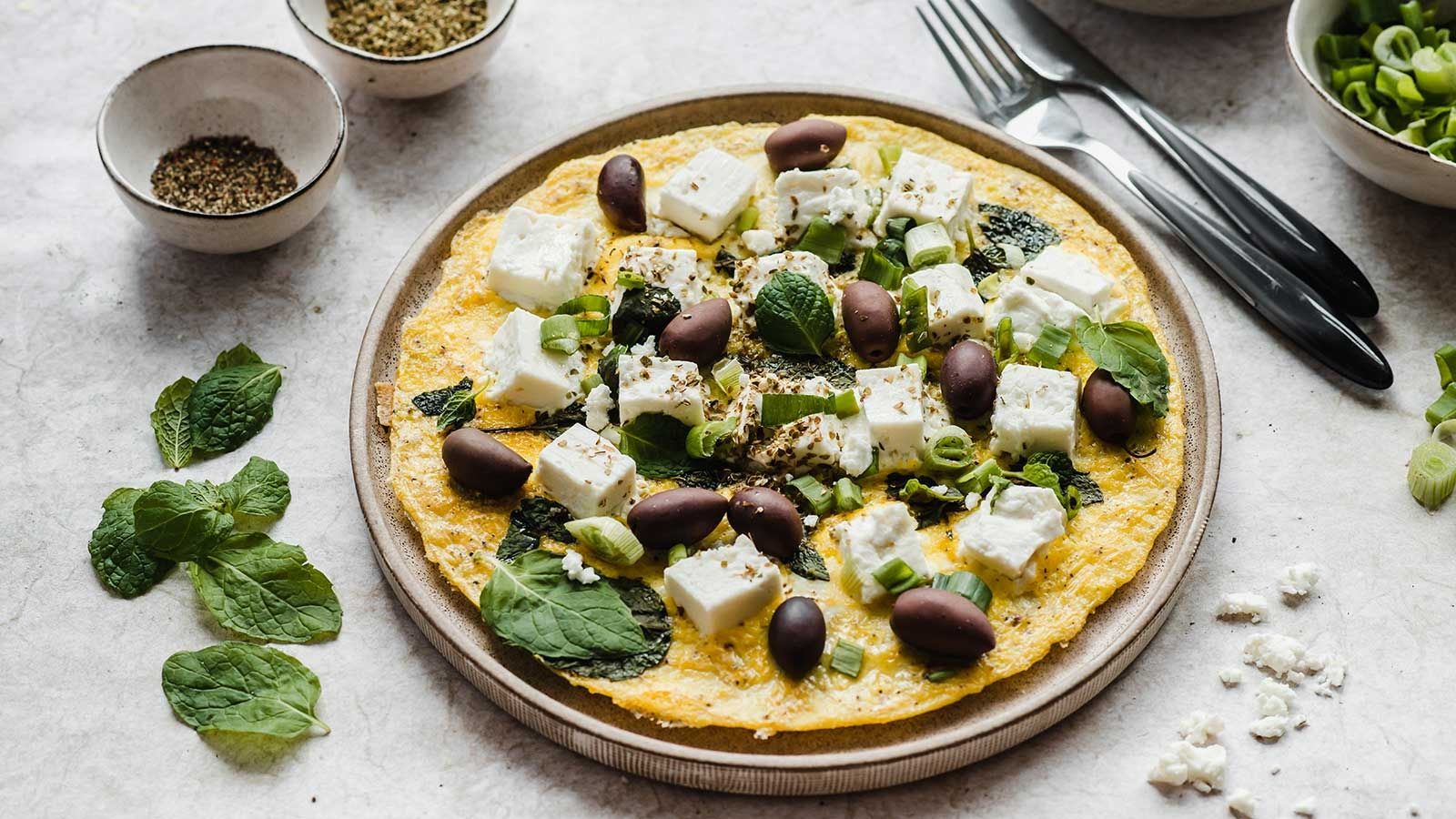 Grecki omlet z fetą i miętą