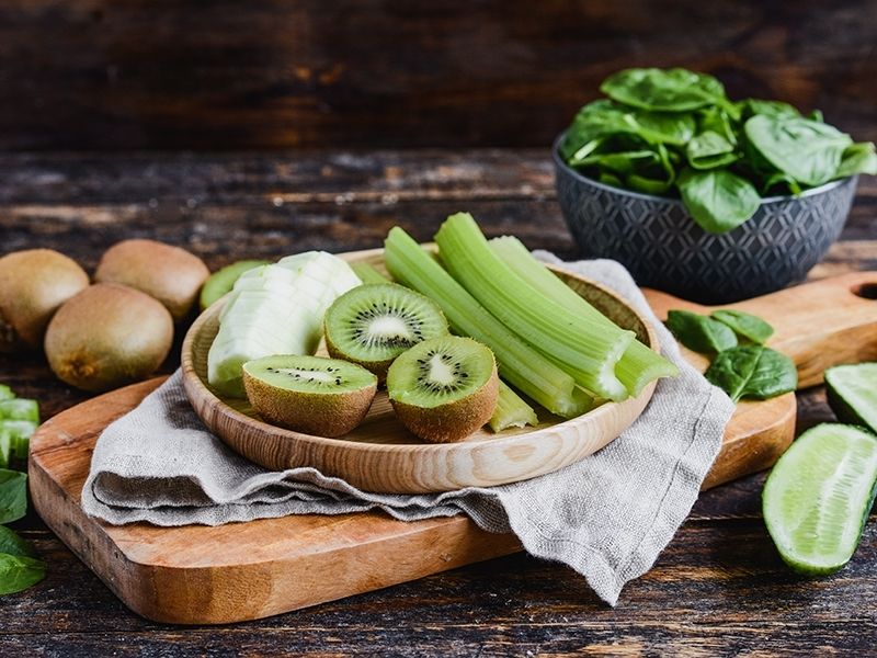 Smoothie ze szpinakiem i kiwi - składniki
