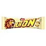 Lion White Nadziewany wafel z karmelem i płatkami pszennymi w białej polewie 42 g